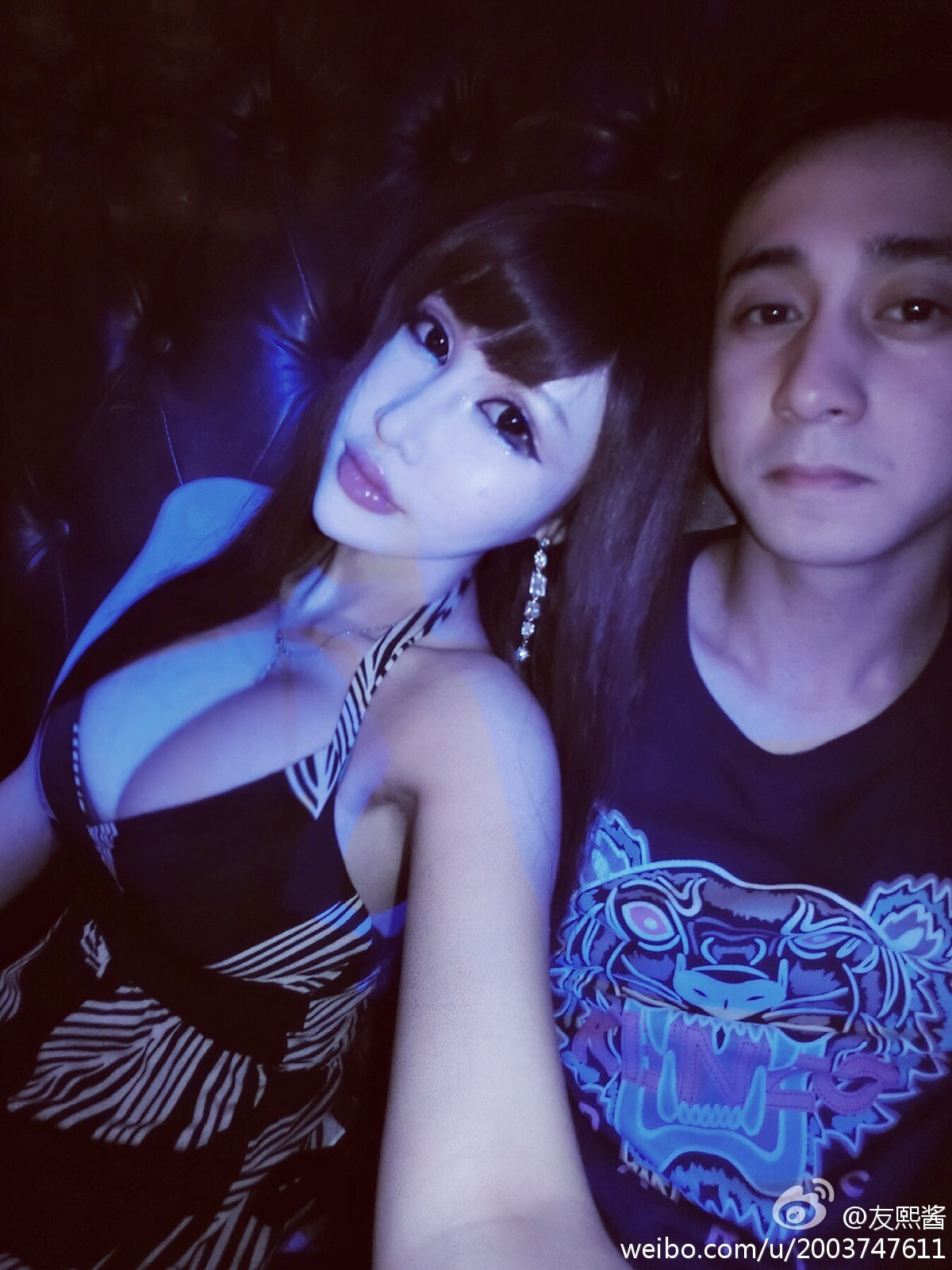 G罩美胸 火爆的辣子 友熙酱 微博自拍破解私密图片 2